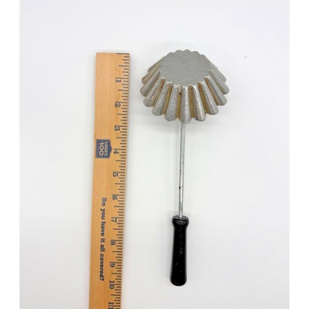 Vintage Rosette Timbale Iron Cast Aluminum Pastry Mold Black Wood Handle 10"